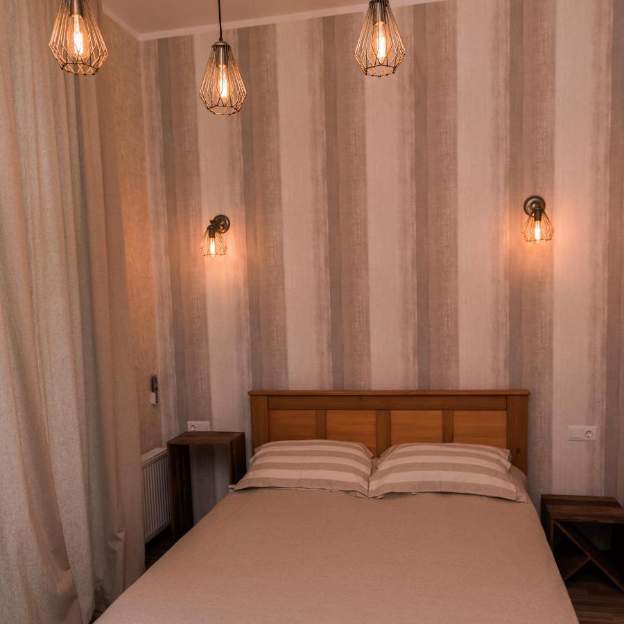Golden Park Apartments Umanʼ Exterior foto