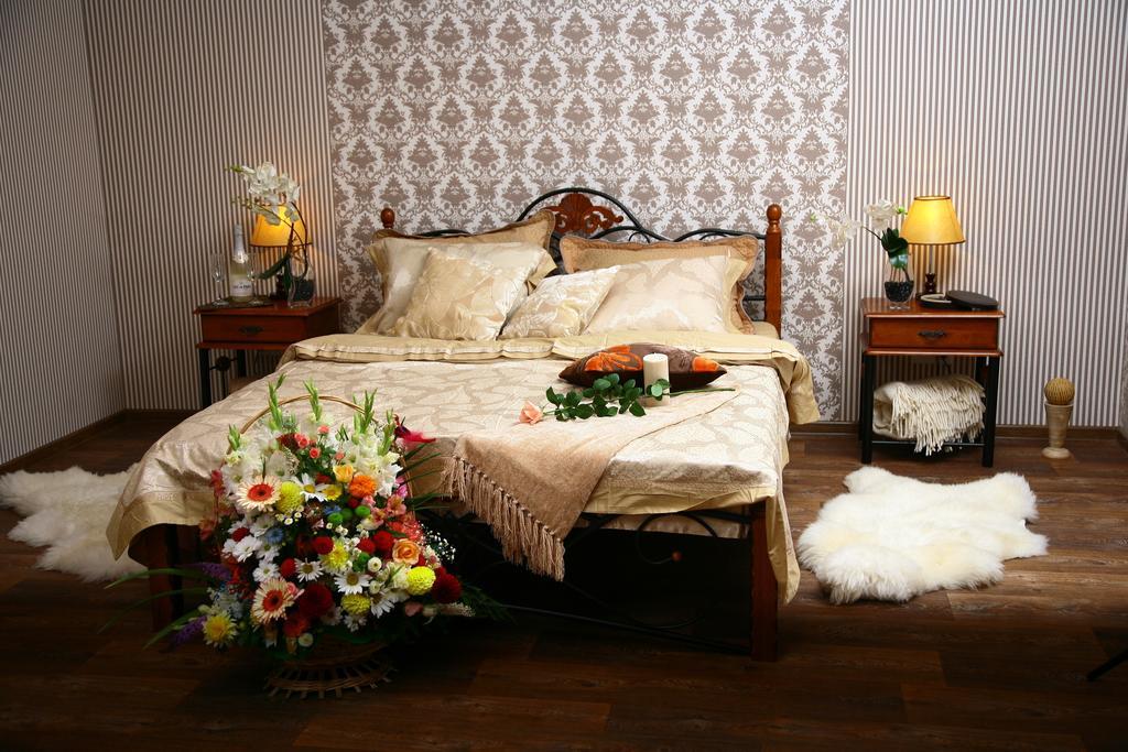 Golden Park Apartments Umanʼ Exterior foto